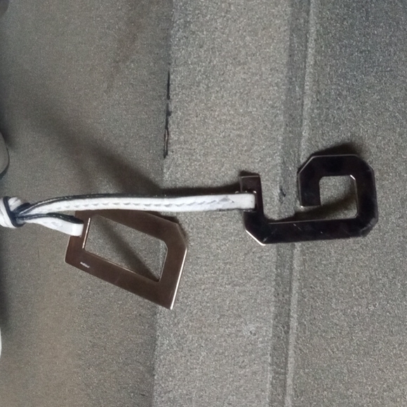 DOLCE & GABBANA Off White Pebbled Leather Satchel Bag Purse. Certified Authentic - Picture 10 of 14